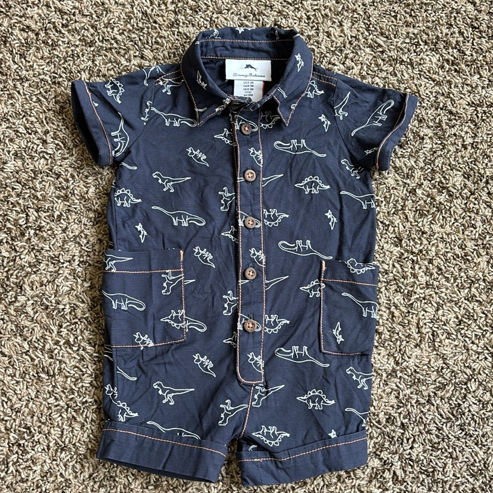 Tommy Bahama One Piece Dinosaur Print Button Down, size 0-3m